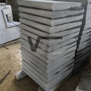Sandblasted bluestone bullnose